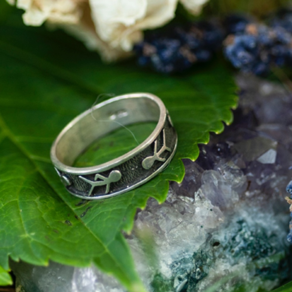 925 Sterling Silver Ring with People